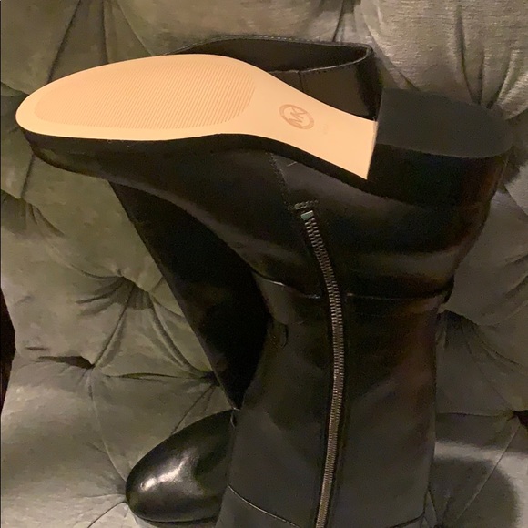Michael Kors leather riding boot. Never worn - Picture 2 of 2